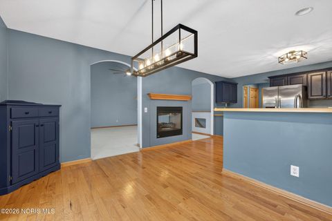 Tiny photo for 125 Hidden Meadow Drive, Holland, OH 43528 (MLS # 10003229)