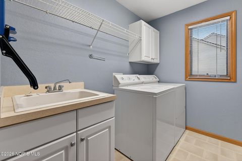 Tiny photo for 125 Hidden Meadow Drive, Holland, OH 43528 (MLS # 10003229)