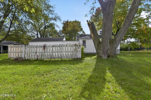 Tiny photo for 251 Stillwater Drive, Toledo, OH 43615 (MLS # 10014625)