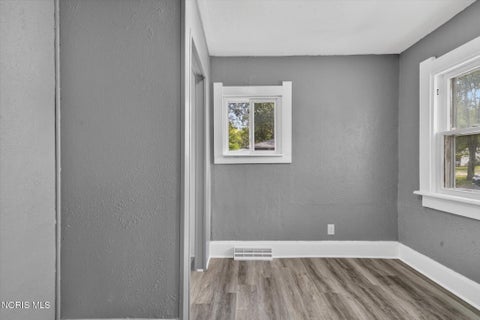 Tiny photo for 251 Stillwater Drive, Toledo, OH 43615 (MLS # 10014625)