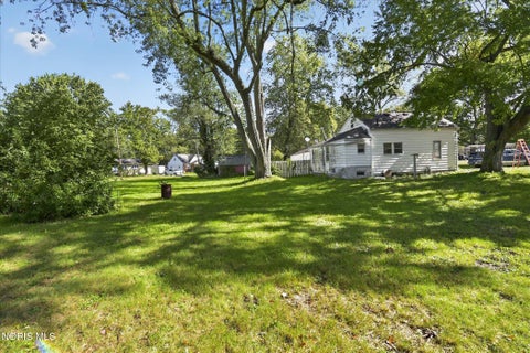 Tiny photo for 251 Stillwater Drive, Toledo, OH 43615 (MLS # 10014625)