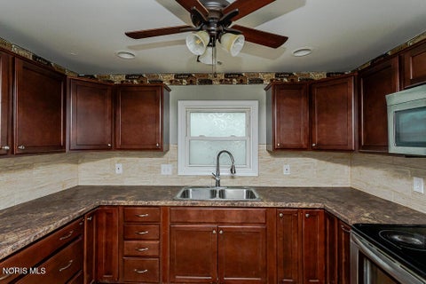 Tiny photo for 5435 Douglas Road, Toledo, OH 43613 (MLS # 10011991)