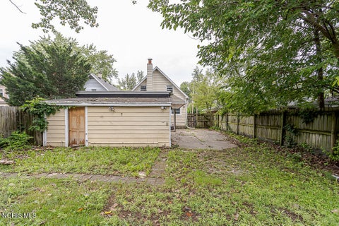 Tiny photo for 5435 Douglas Road, Toledo, OH 43613 (MLS # 10011991)