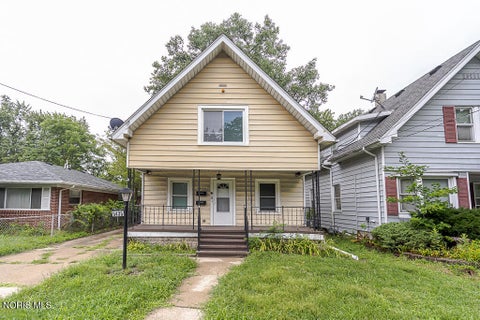 Tiny photo for 5435 Douglas Road, Toledo, OH 43613 (MLS # 10011991)