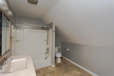 Tiny photo for 5435 Douglas Road, Toledo, OH 43613 (MLS # 10011991)