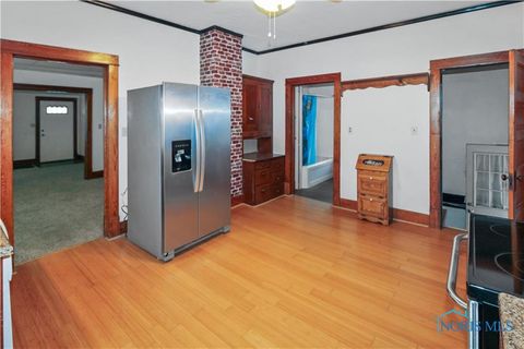 Tiny photo for 1515 E 3rd Street, Port Clinton, OH 43452 (MLS # 10007284)