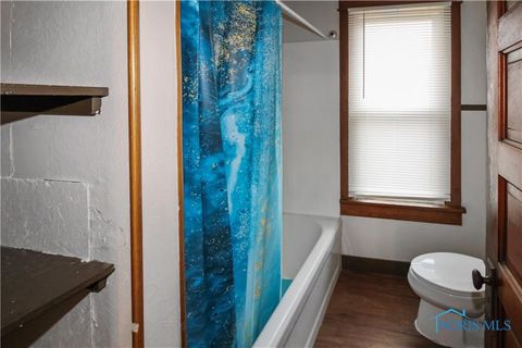 Tiny photo for 1515 E 3rd Street, Port Clinton, OH 43452 (MLS # 10007284)