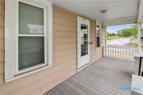 Tiny photo for 1515 E 3rd Street, Port Clinton, OH 43452 (MLS # 10007284)