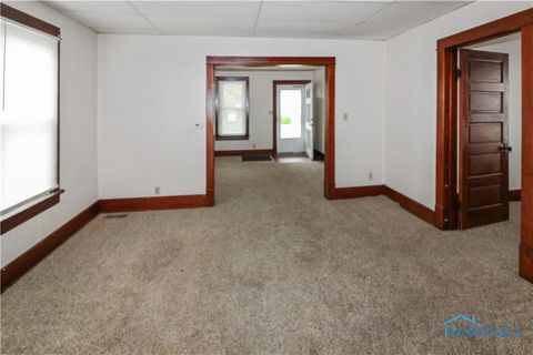 Tiny photo for 1515 E 3rd Street, Port Clinton, OH 43452 (MLS # 10007284)