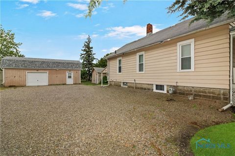 Tiny photo for 1515 E 3rd Street, Port Clinton, OH 43452 (MLS # 10007284)