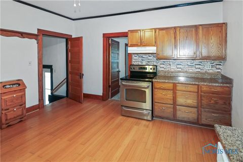 Tiny photo for 1515 E 3rd Street, Port Clinton, OH 43452 (MLS # 10007284)