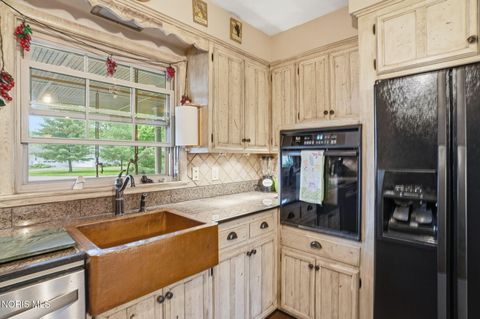 Tiny photo for 65 Lincoln Road, Tiffin, OH 44883 (MLS # 10008171)