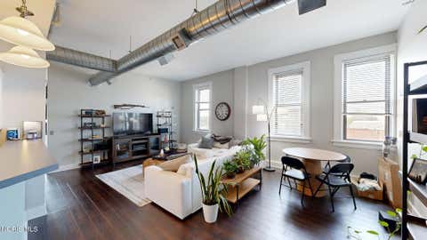 Tiny photo for 44 S St Clair Street #Apt 11, Toledo, OH 43604 (MLS # 10011348)