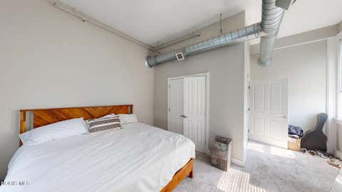 Tiny photo for 44 S St Clair Street #Apt 11, Toledo, OH 43604 (MLS # 10011348)