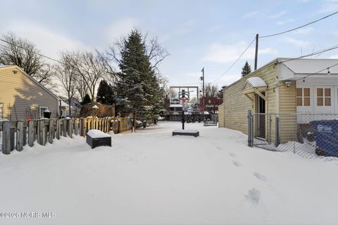 Tiny photo for 2239 Eastbrook Drive, Toledo, OH 43613 (MLS # 10003675)