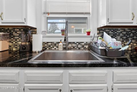 Tiny photo for 2239 Eastbrook Drive, Toledo, OH 43613 (MLS # 10003675)