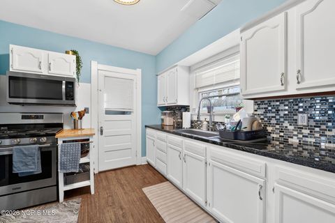 Tiny photo for 2239 Eastbrook Drive, Toledo, OH 43613 (MLS # 10003675)