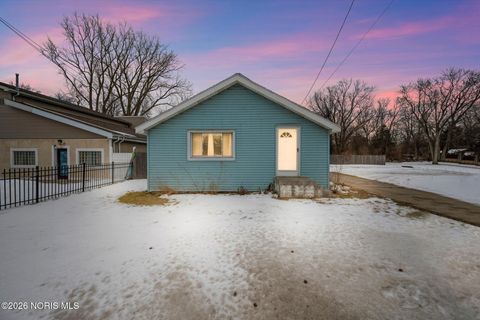 Photo of 607 S Mccord Road, Holland, OH 43528 (MLS # 10003582)