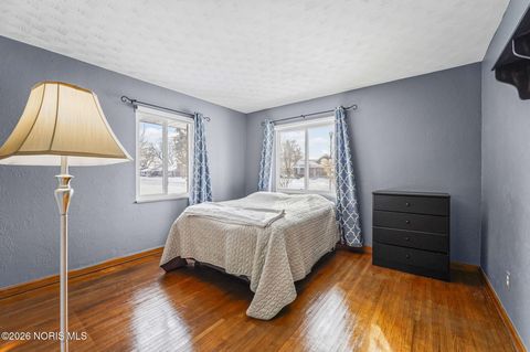 Tiny photo for 2649 Luverne Avenue, Oregon, OH 43616 (MLS # 10003556)