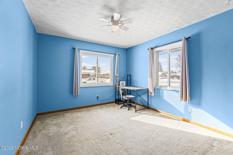 Tiny photo for 2649 Luverne Avenue, Oregon, OH 43616 (MLS # 10003556)