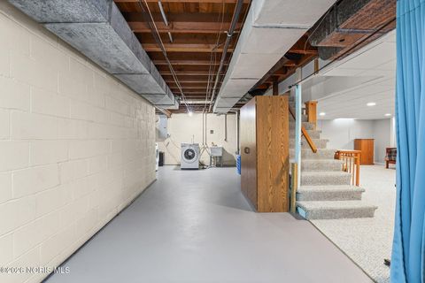 Tiny photo for 2649 Luverne Avenue, Oregon, OH 43616 (MLS # 10003556)