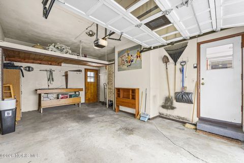 Tiny photo for 2649 Luverne Avenue, Oregon, OH 43616 (MLS # 10003556)