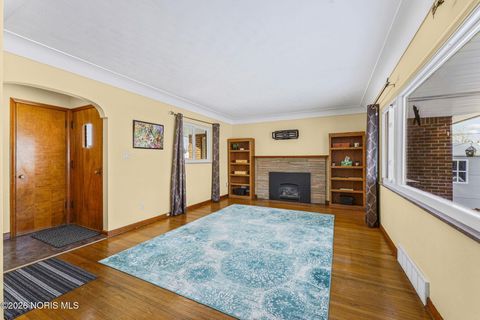 Tiny photo for 2649 Luverne Avenue, Oregon, OH 43616 (MLS # 10003556)