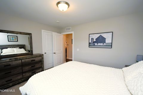 Tiny photo for 2117 Sunset Creek Drive, Toledo, OH 43615 (MLS # 10006587)