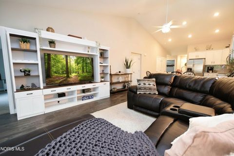 Tiny photo for 2117 Sunset Creek Drive, Toledo, OH 43615 (MLS # 10006587)