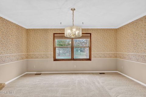 Tiny photo for 734 Mckinley Drive, Bowling Green, OH 43402 (MLS # 10005249)