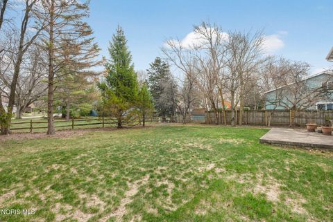 Tiny photo for 734 Mckinley Drive, Bowling Green, OH 43402 (MLS # 10005249)