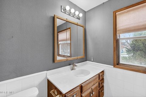 Tiny photo for 734 Mckinley Drive, Bowling Green, OH 43402 (MLS # 10005249)