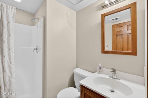 Tiny photo for 734 Mckinley Drive, Bowling Green, OH 43402 (MLS # 10005249)