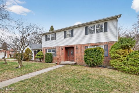Tiny photo for 734 Mckinley Drive, Bowling Green, OH 43402 (MLS # 10005249)