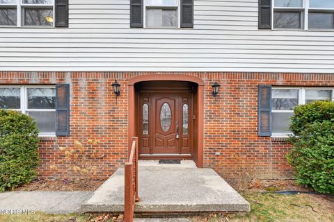 Tiny photo for 734 Mckinley Drive, Bowling Green, OH 43402 (MLS # 10005249)