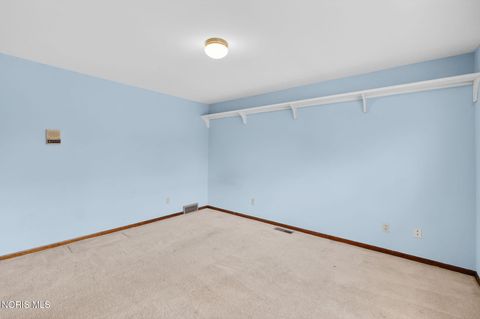 Tiny photo for 734 Mckinley Drive, Bowling Green, OH 43402 (MLS # 10005249)