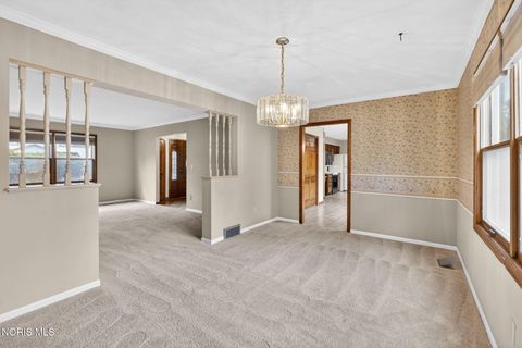 Tiny photo for 734 Mckinley Drive, Bowling Green, OH 43402 (MLS # 10005249)