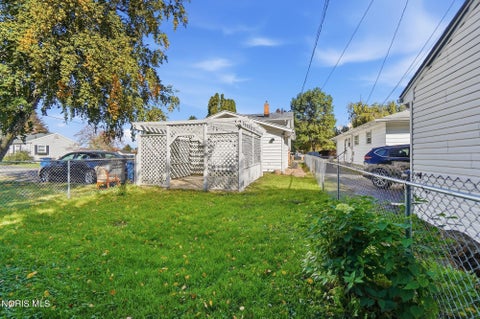 Tiny photo for 1701 Brierheath Avenue, Toledo, OH 43614 (MLS # 10014511)