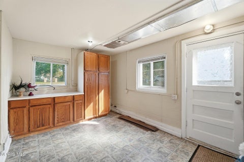 Tiny photo for 1701 Brierheath Avenue, Toledo, OH 43614 (MLS # 10014511)