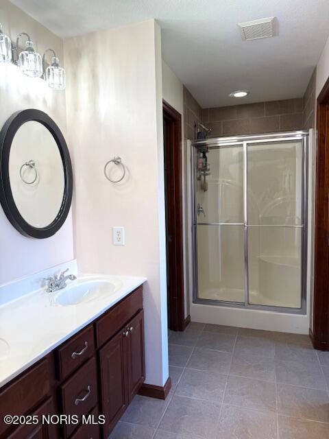 Findlay, Ohio 45840, United States, 3 Bedrooms Bedrooms, ,2 BathroomsBathrooms,Residential,Active,235795