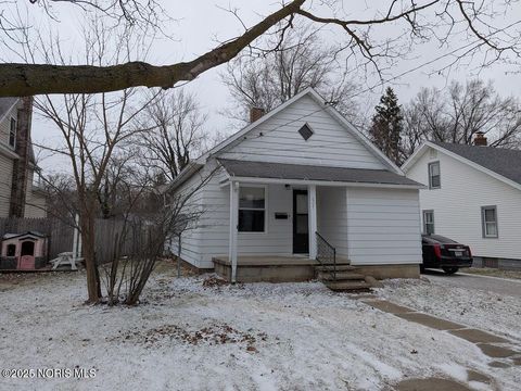 607 E Elm Street Wauseon OH 43567
