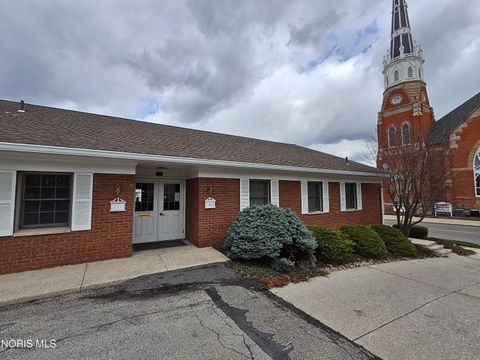 Photo of 201 W Charles Street, Bucyrus, OH 44820 (MLS # 10005158)