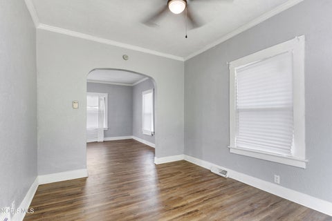 Tiny photo for 632 Nicholas Street, Toledo, OH 43609 (MLS # 10010233)
