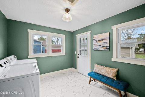 Tiny photo for 1113 Hurd Avenue, Findlay, OH 45840 (MLS # 10003046)