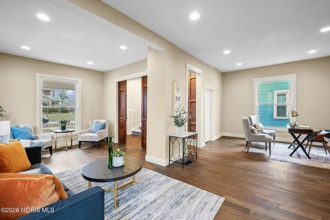 Tiny photo for 1113 Hurd Avenue, Findlay, OH 45840 (MLS # 10003046)