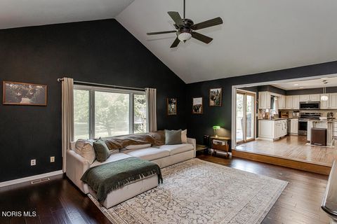 Tiny photo for 5665 Fox Hollow Court, Sylvania, OH 43560 (MLS # 10008003)