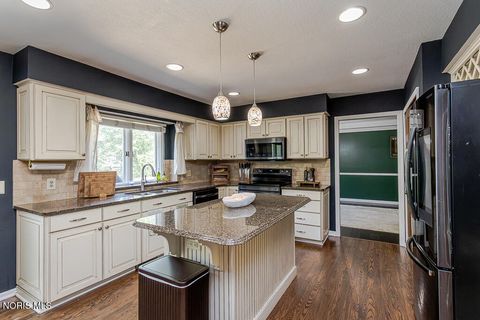 Tiny photo for 5665 Fox Hollow Court, Sylvania, OH 43560 (MLS # 10008003)