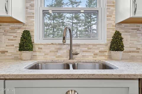 Tiny photo for 5924 Brookson Road, Sylvania, OH 43560 (MLS # 10004946)