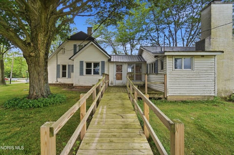 Tiny photo for 14511 Dirlam Road, Bowling Green, OH 43402 (MLS # 10009389)