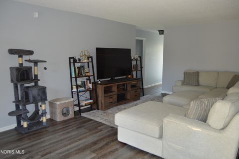 Tiny photo for 324 W Yates Avenue, Findlay, OH 45840 (MLS # 10008113)